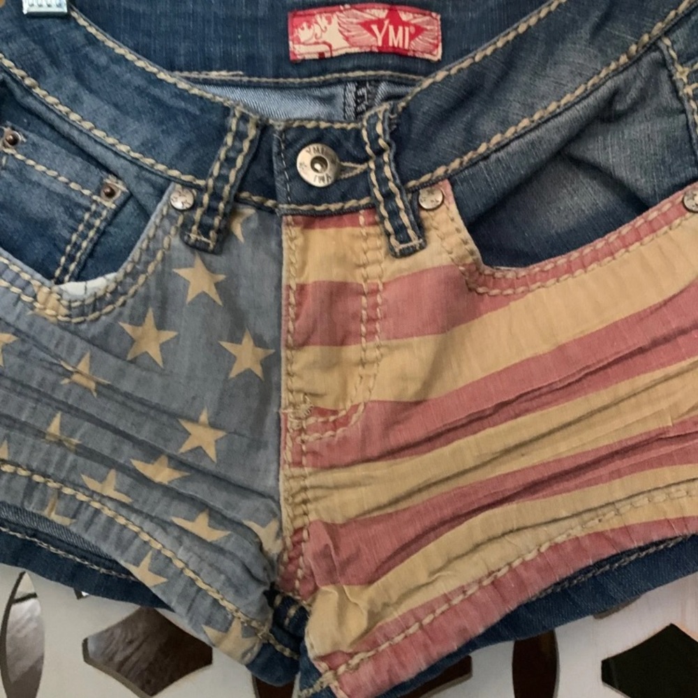 American Flag Shorts - Picture 4 of 9